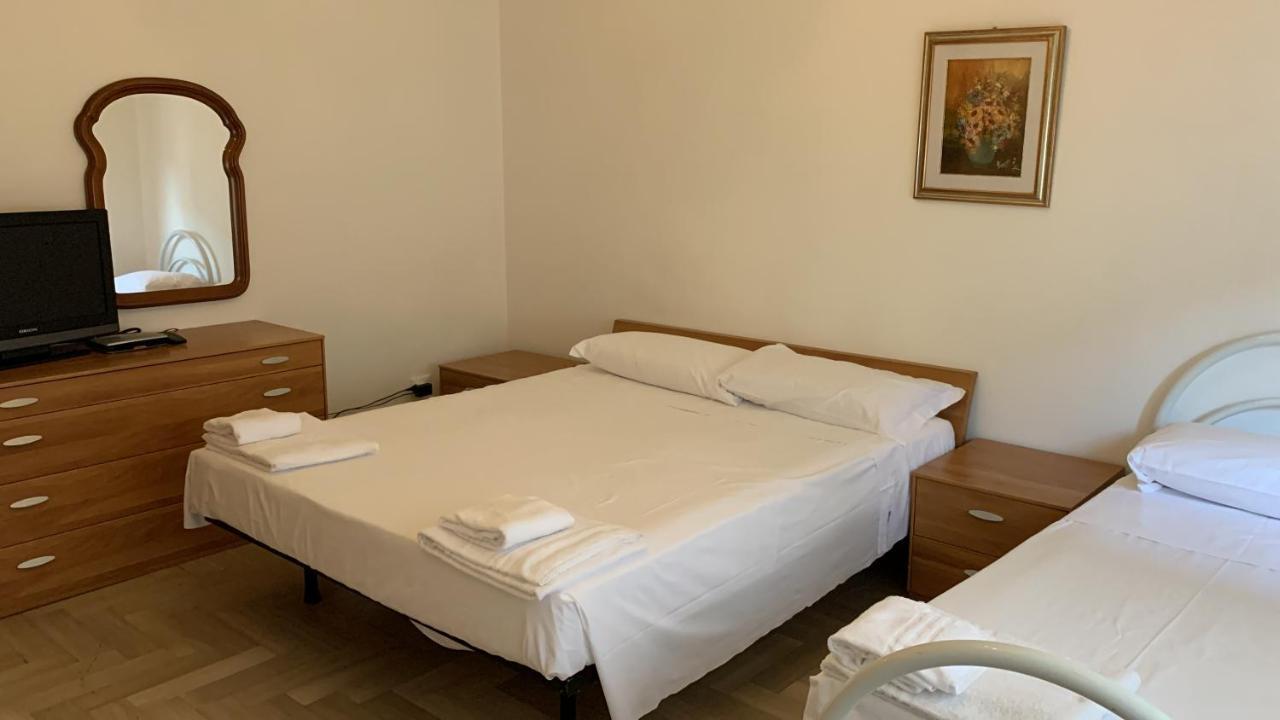 Venezia B Bed & Breakfast เมสเตร ภายนอก รูปภาพ